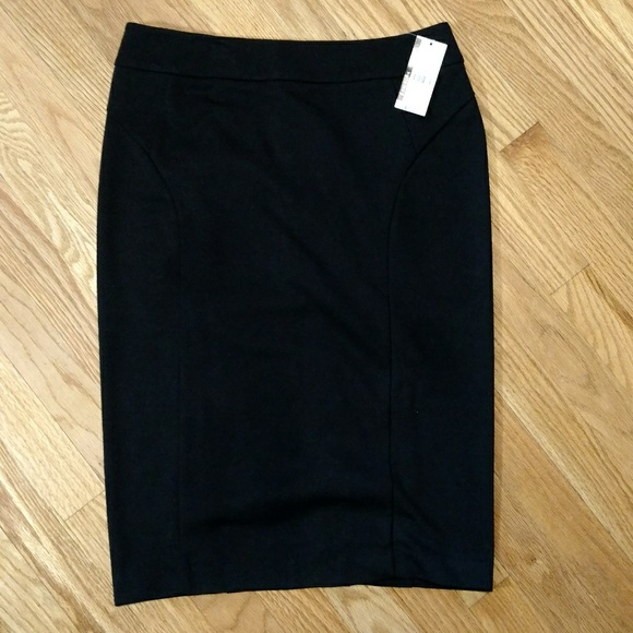 New York & Company Dresses & Skirts - Ladies New York & Company sz2 stretch pencil skirt